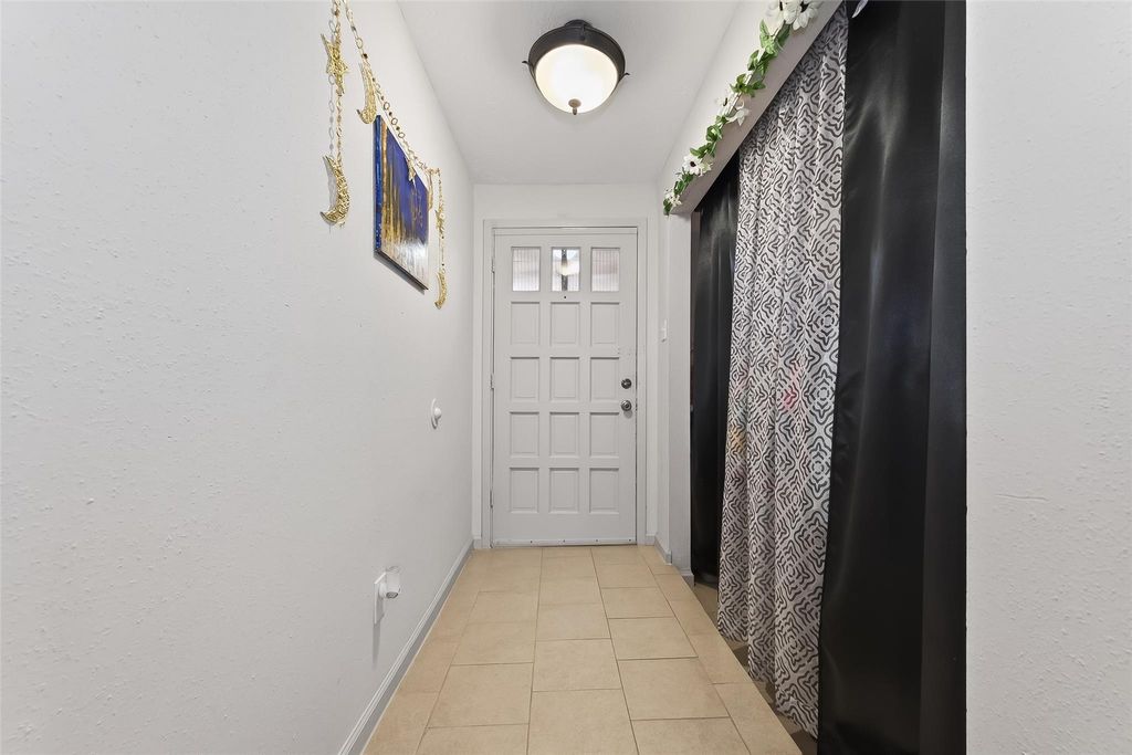 Photo of 10423 Permian Drive, Sugar Land, TX 77498 (MLS # 76574954)