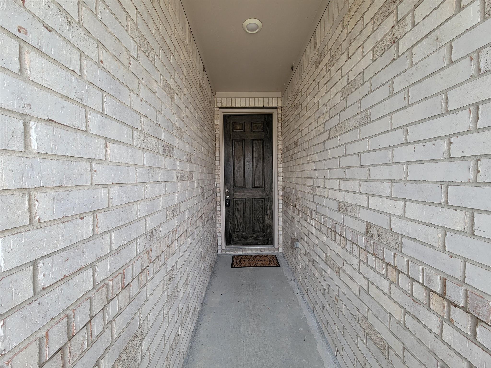 2106 Damasi Ln