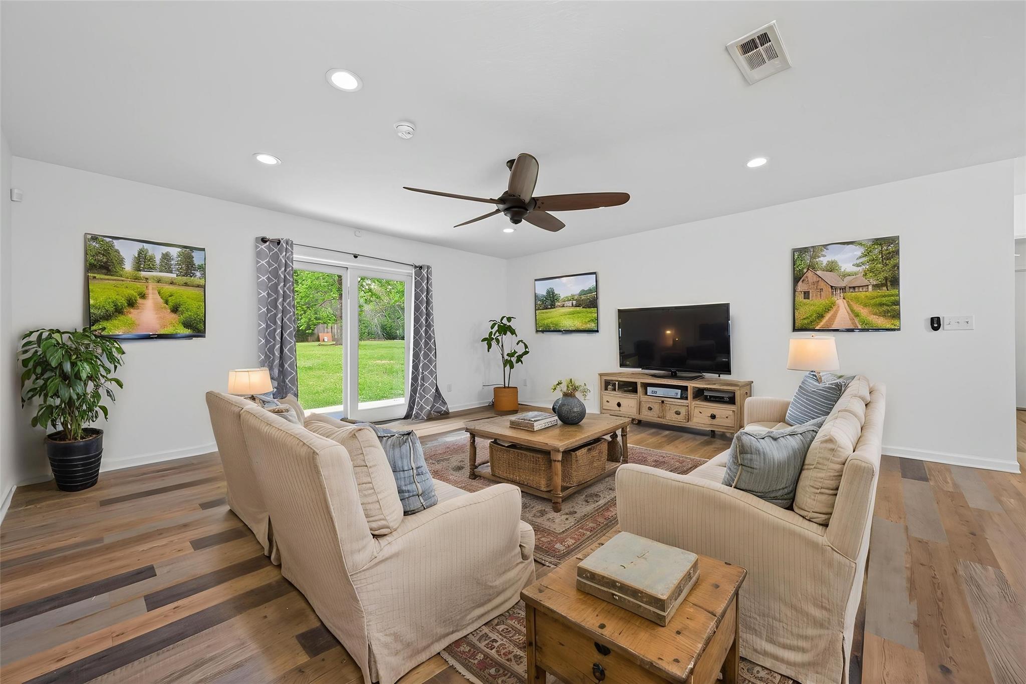 10720 Royal Forest Drive