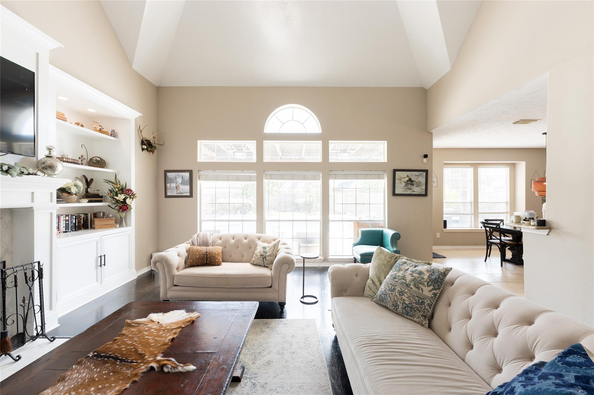11123 Sheldon Bend Drive