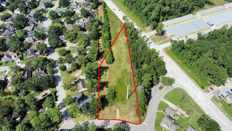 Photo of 828 N Rivershire Drive, Conroe, TX 77304 (MLS # 5988248)