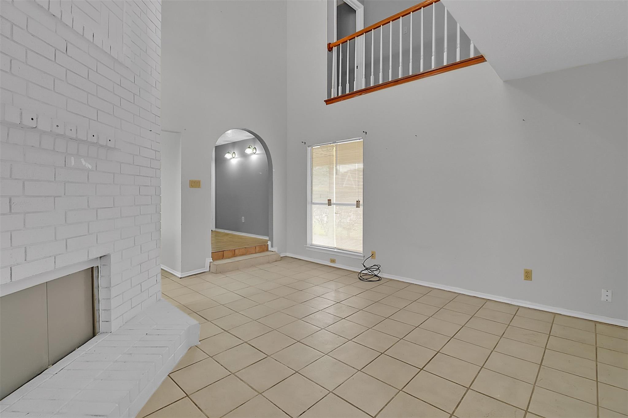1519 Chertsey Circle