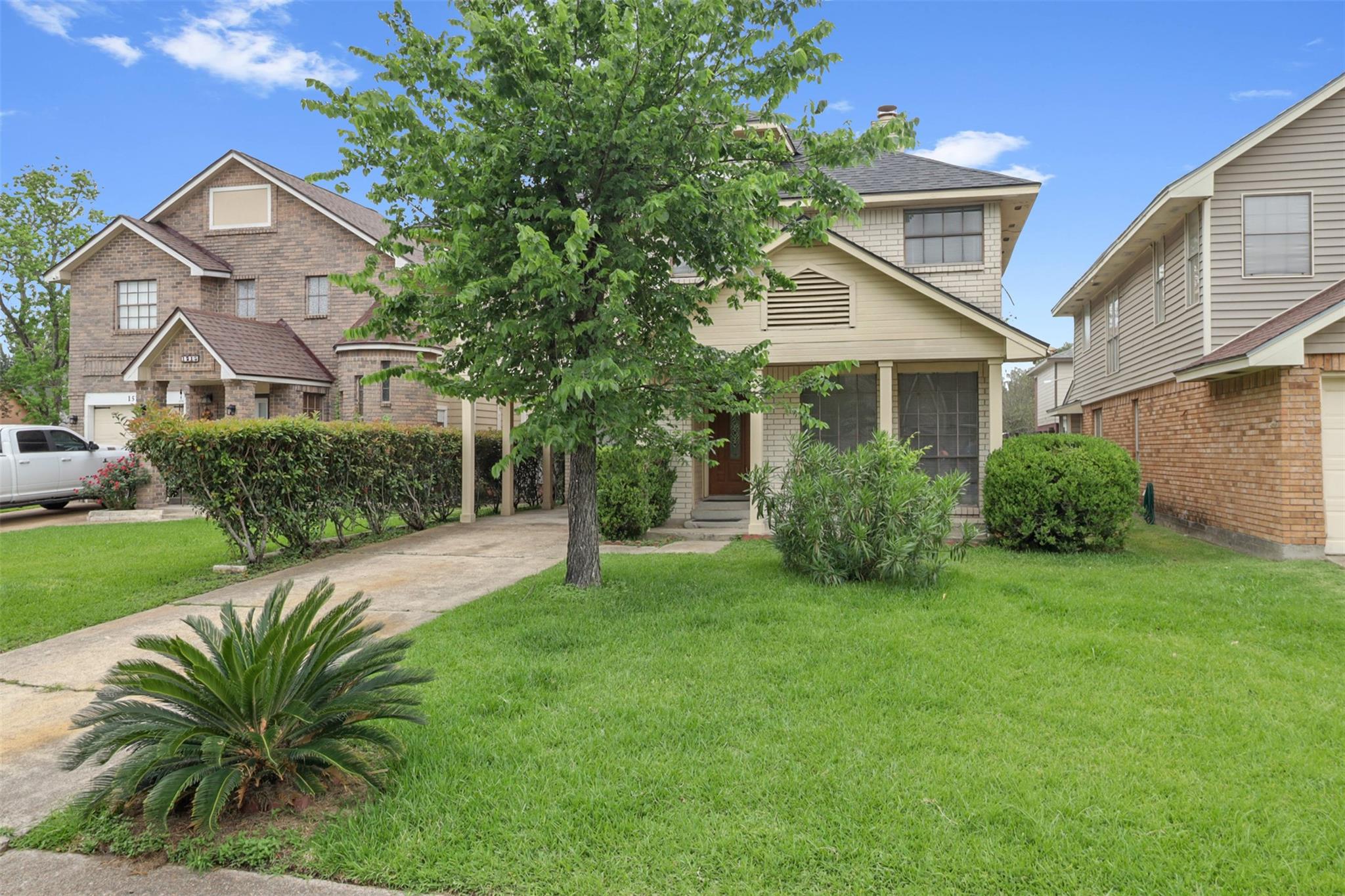 1519 Chertsey Circle
