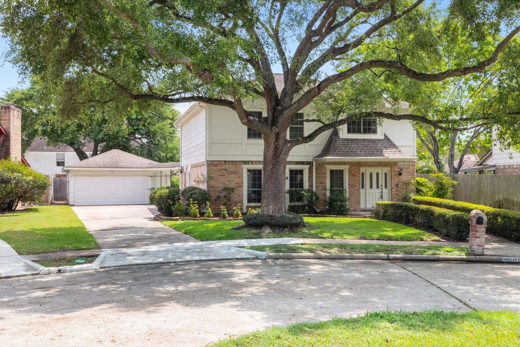 Photo of 4007 Valley Estates Drive, Houston, TX 77082 (MLS # 57676787)