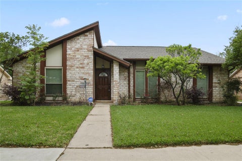 Photo of 2834 Cotton Stock Dr Dr, Sugar Land, TX 77479 (MLS # 18311870)