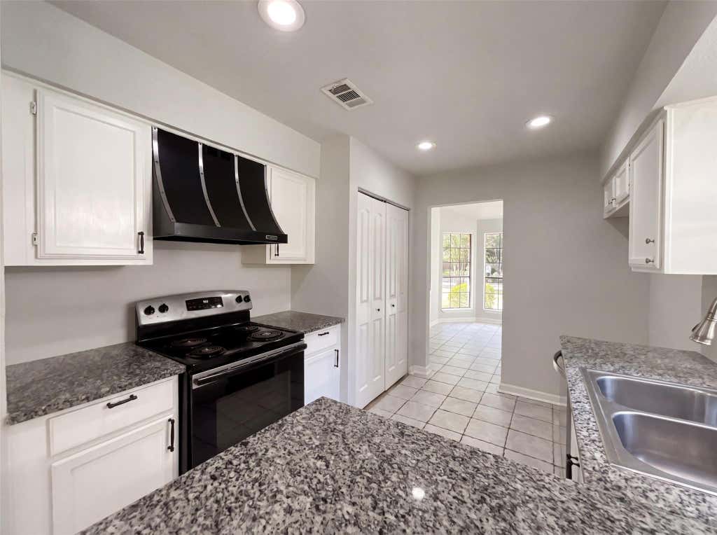 Photo of 4911 Creek Shadows Drive, Houston, TX 77339 (MLS # 79462357)