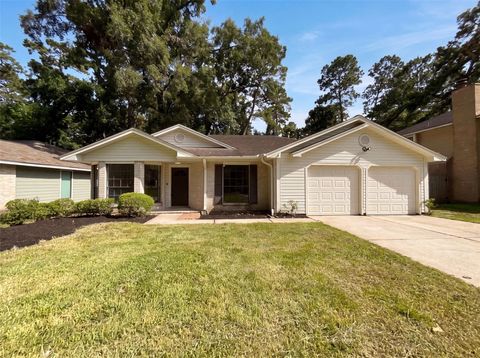 Photo of 4911 Creek Shadows Drive, Houston, TX 77339 (MLS # 79462357)