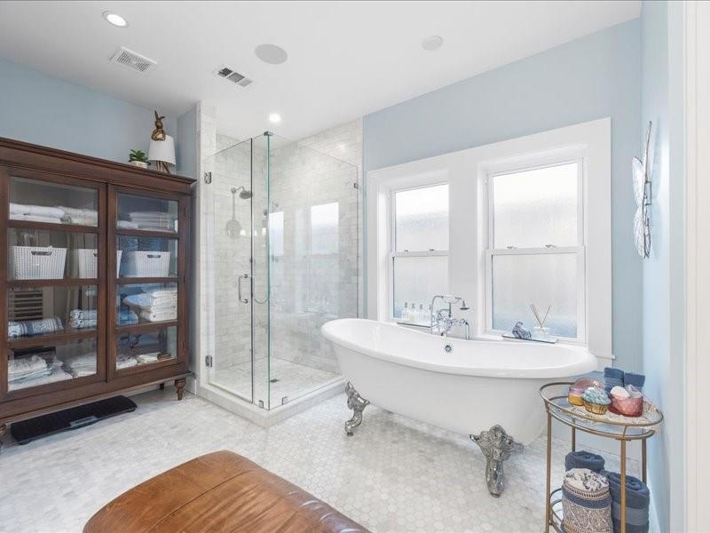 629 E 19th Street