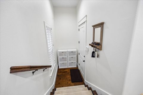 Tiny photo for 1427 W 23rd Street #B, Houston, TX 77008 (MLS # 10157141)