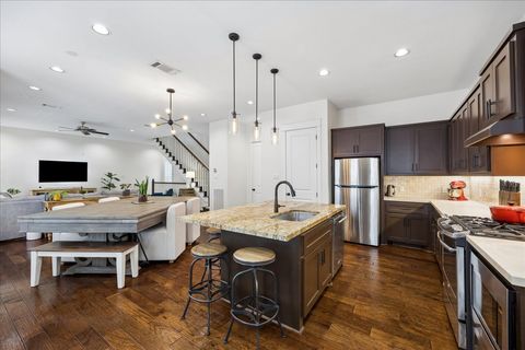 Tiny photo for 1427 W 23rd Street #B, Houston, TX 77008 (MLS # 10157141)