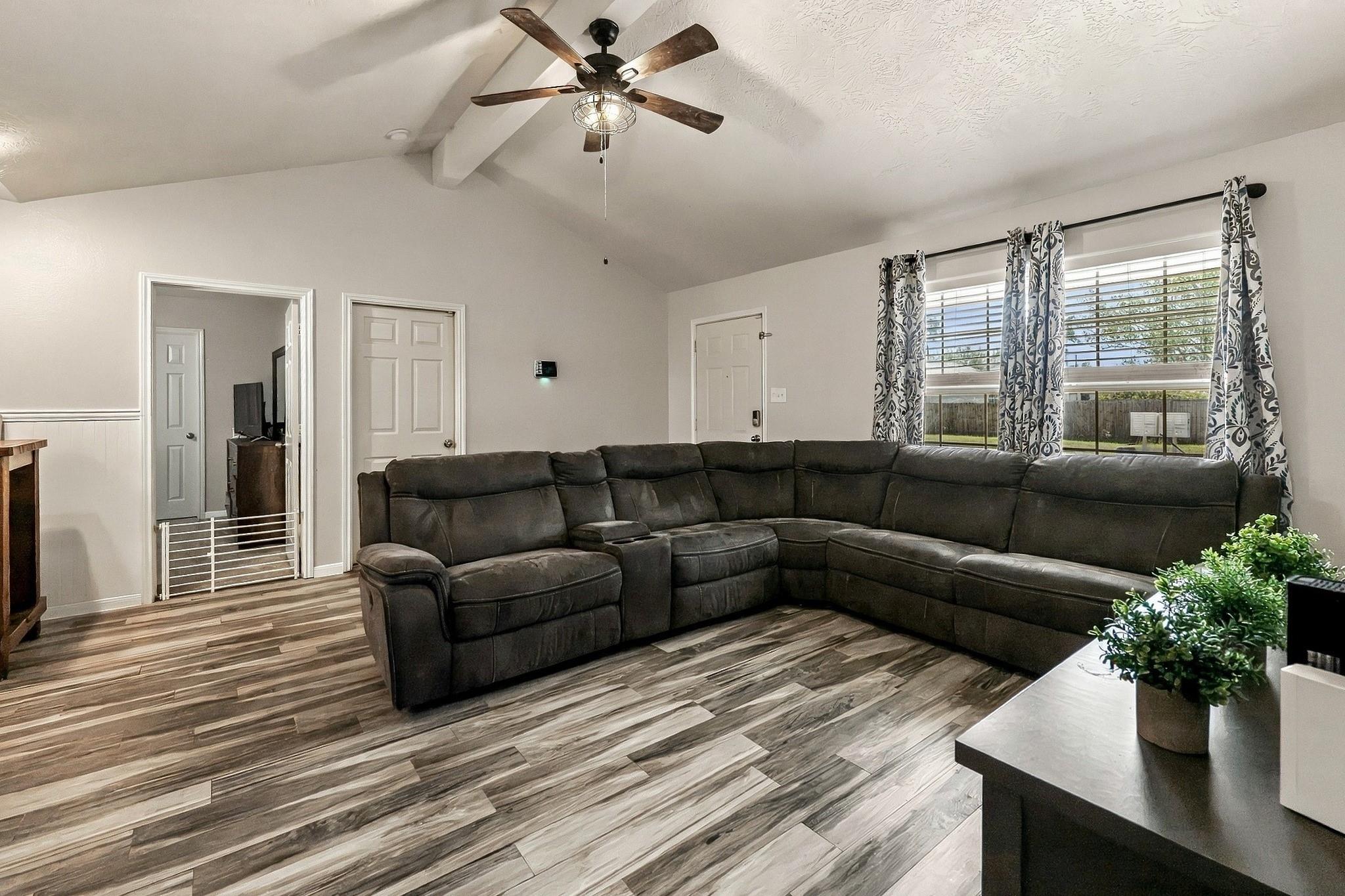 28814 Red River Loop
