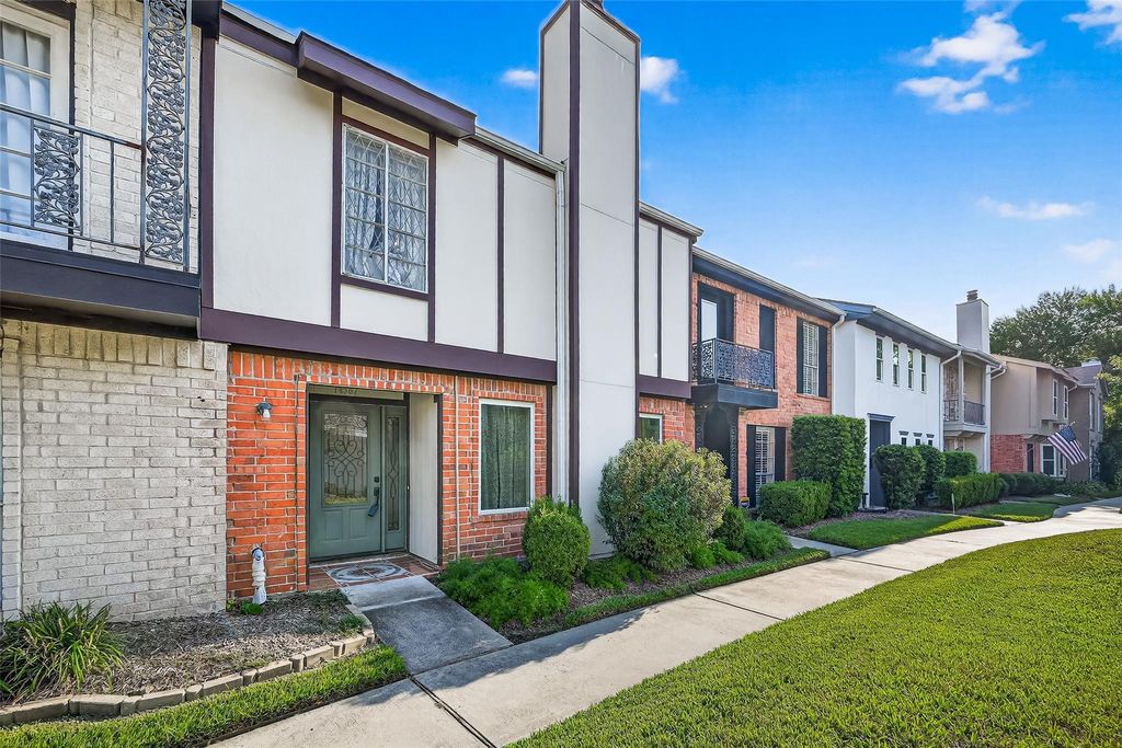 Photo of 14387 Misty Meadow Lane, Houston, TX 77079 (MLS # 19893870)