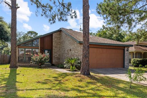 Photo of 8118 Vista Del Sol Drive, Houston, TX 77083 (MLS # 71393964)