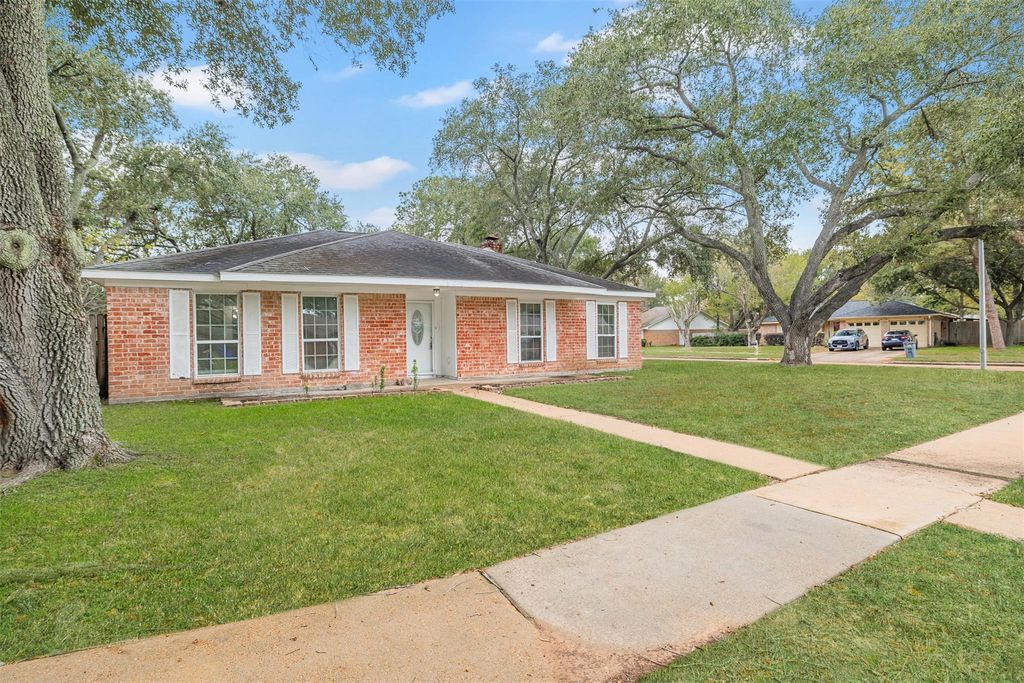 Photo of 502 Pickford Drive, Katy, TX 77450 (MLS # 29421523)