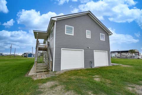 Photo of 90 Blue Fish LN, Palacios, TX 77465 (MLS # 15472975)