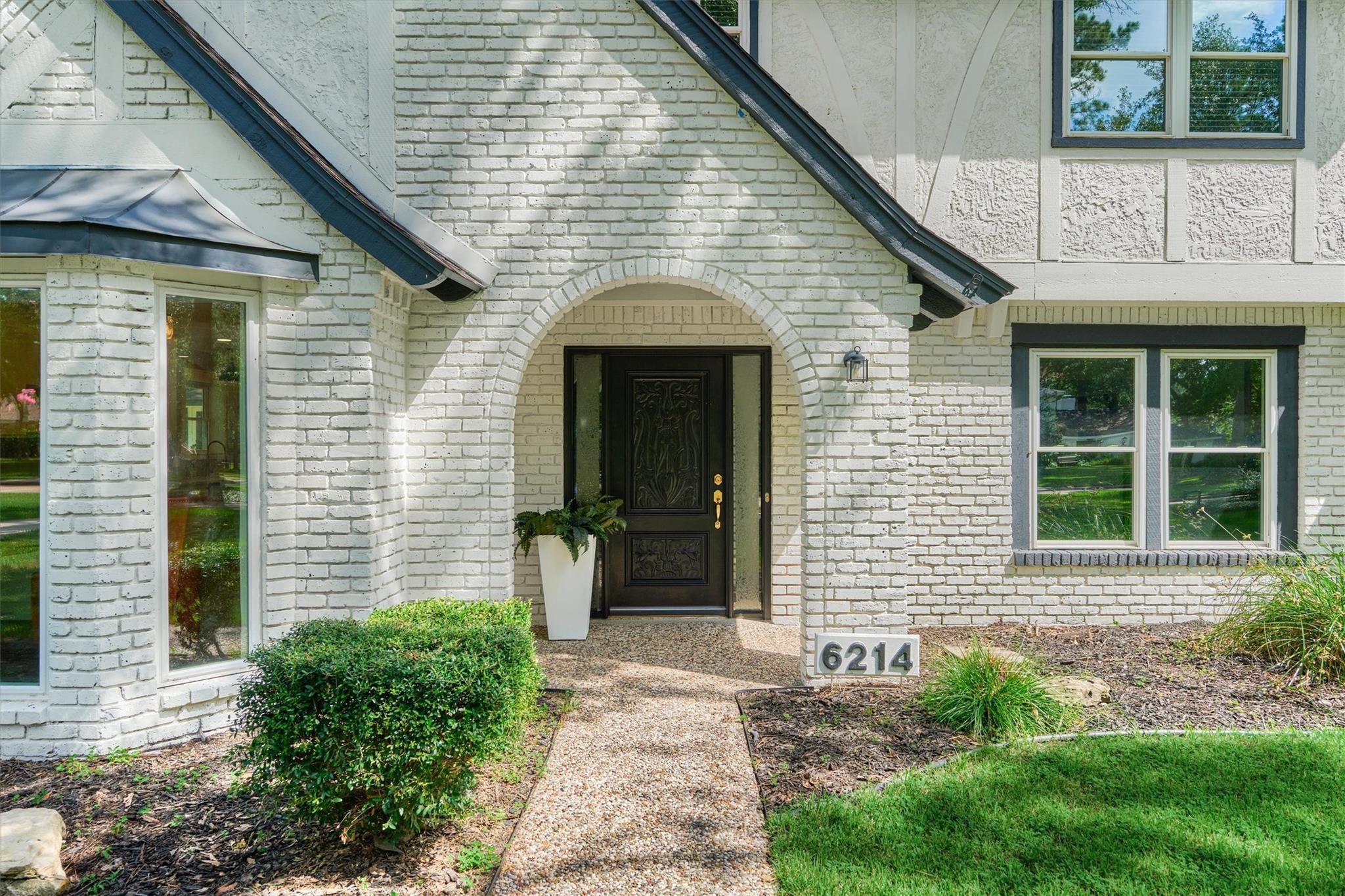 6214 Fawnwood Drive