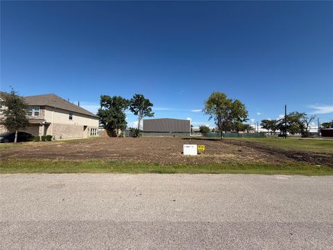 Vacant Land For Sale - N 1st Avenue<br/> La Porte, TX 77571