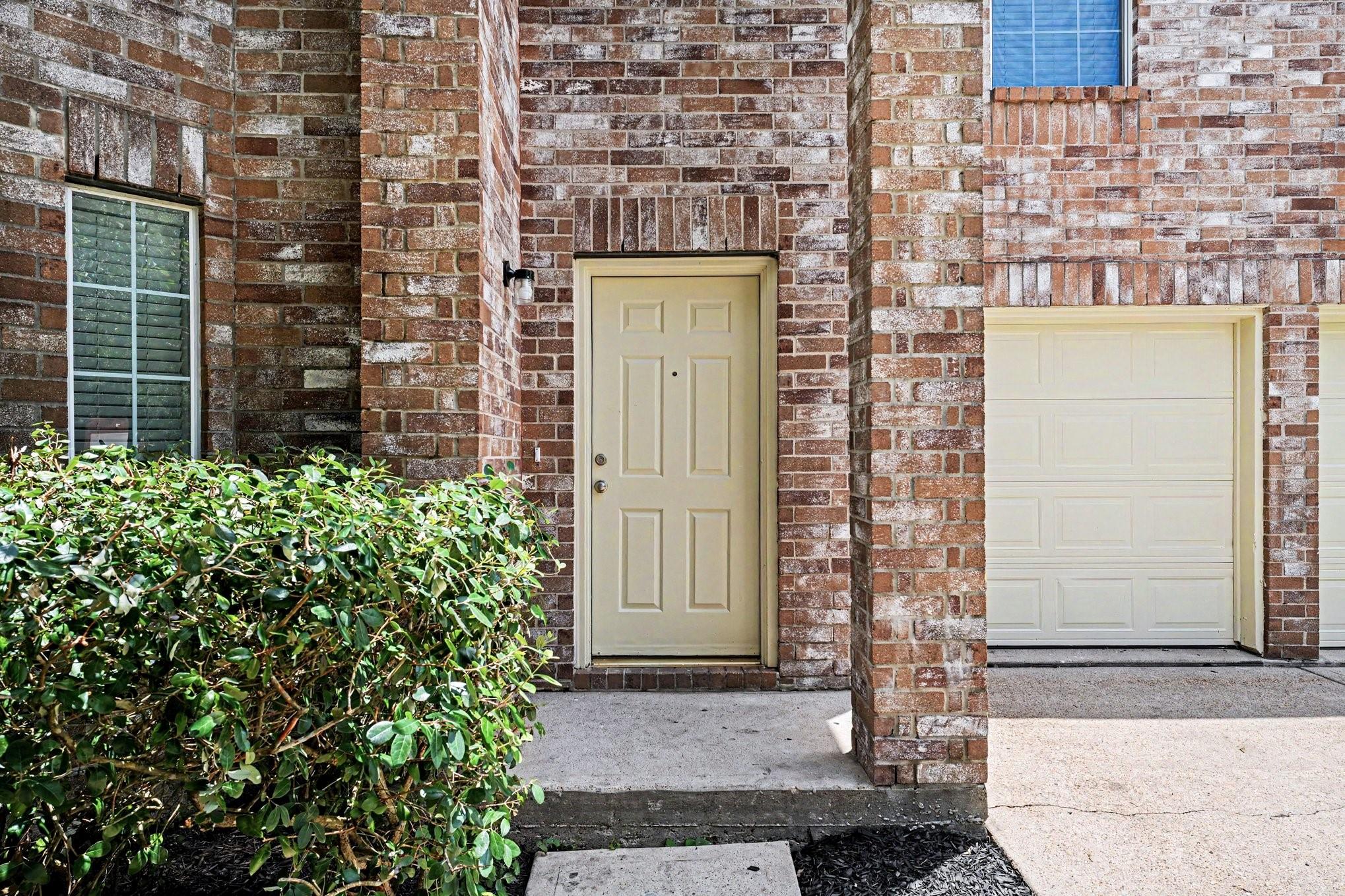 2611 Feather Green Trail