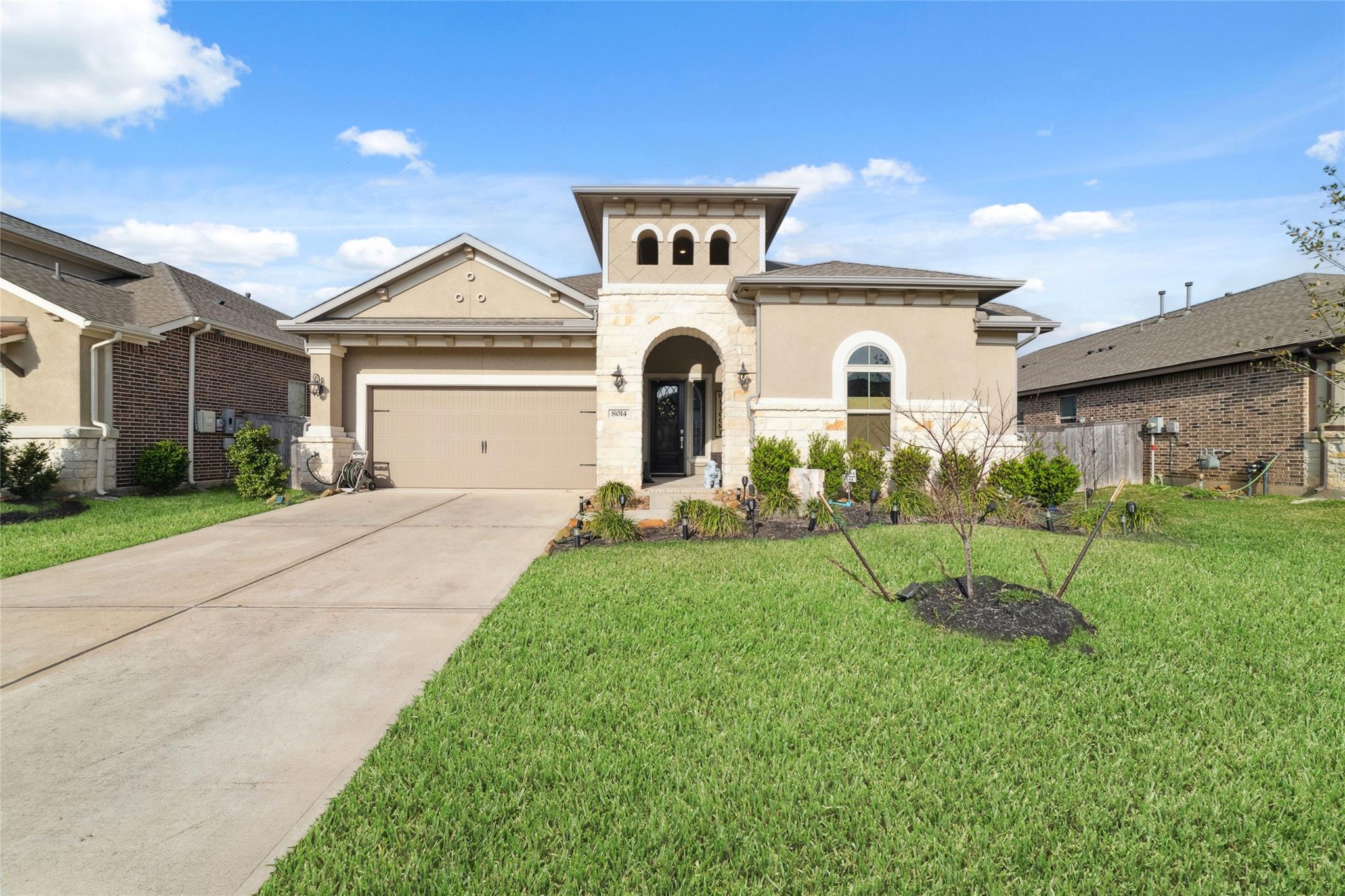 8014 Clearwater Glen Court