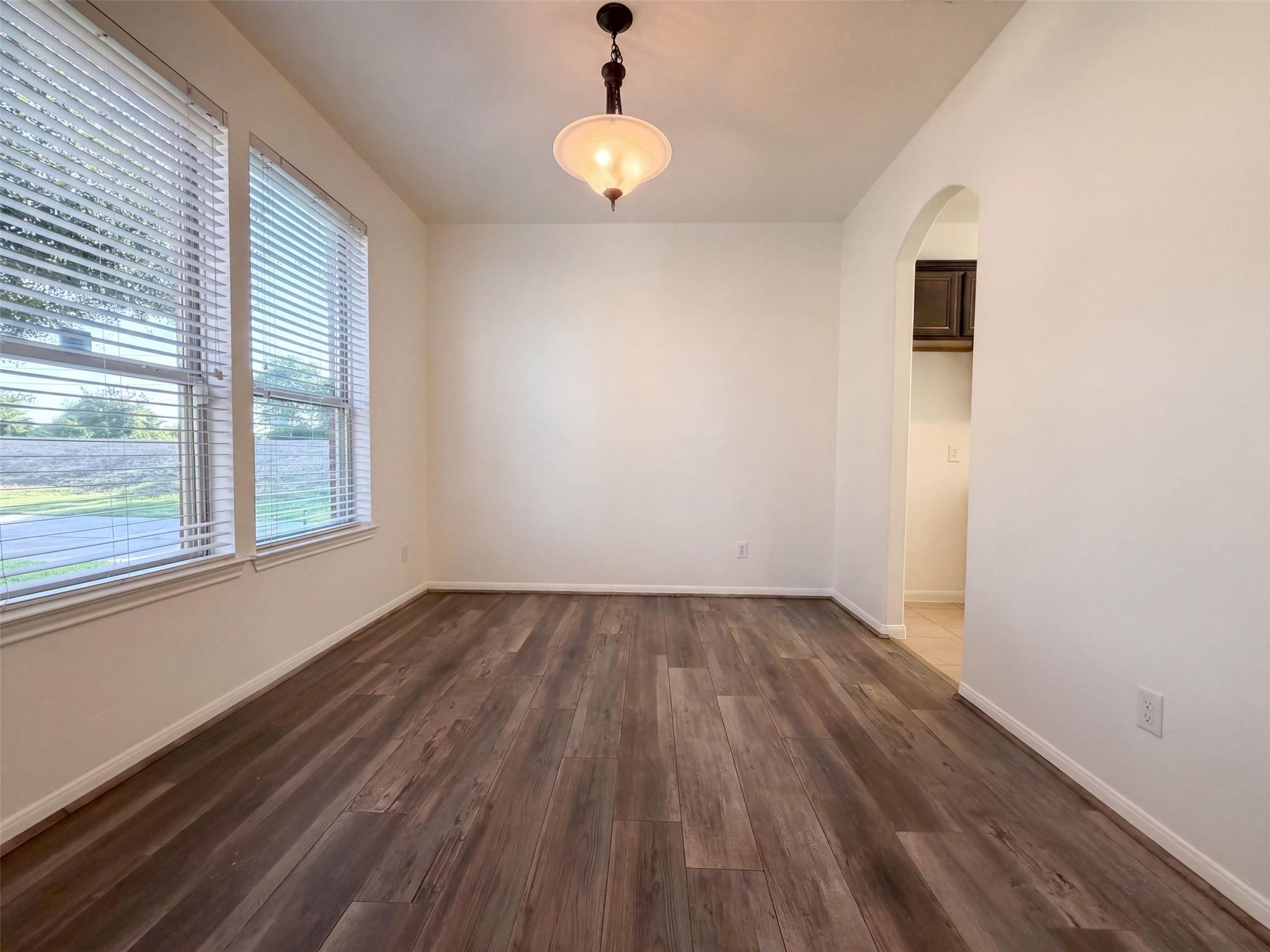 5923 Carnaby Lane