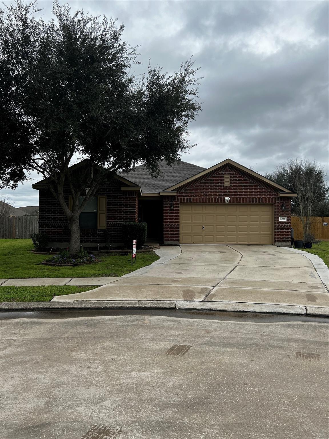 6702 Path Way Court Court