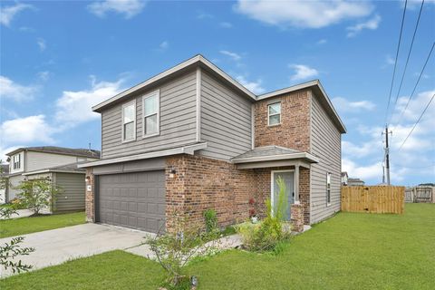 Photo of 6831 Cortenridge Lane, Houston, TX 77048 (MLS # 70242061)
