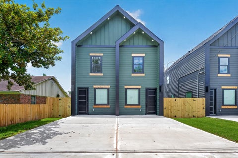 Photo of 7840 Nashville Unit A/B Street, Houston, TX 77028 (MLS # 72070507)