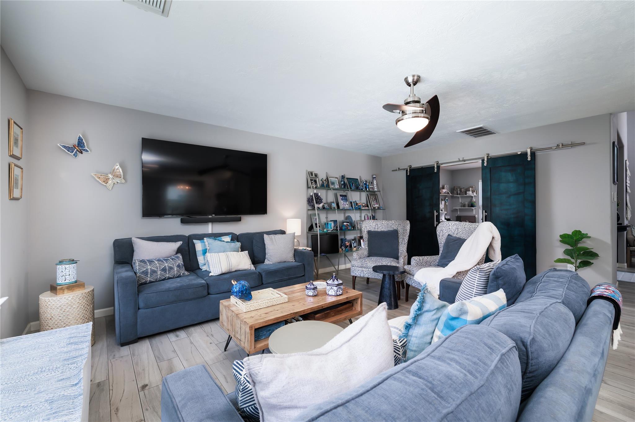 143 S Vesper Bend Circle