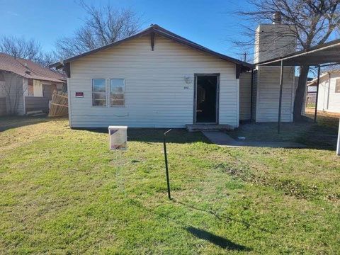Photo of 306 E Ida Avenue, Electra, TX 76360 (MLS # 98236906)