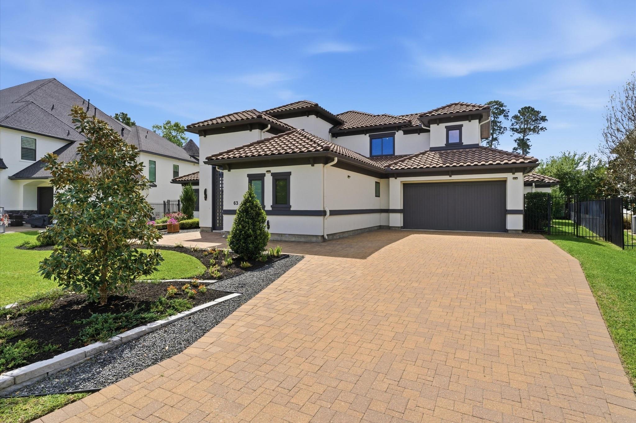 63 W Loftwood Circle