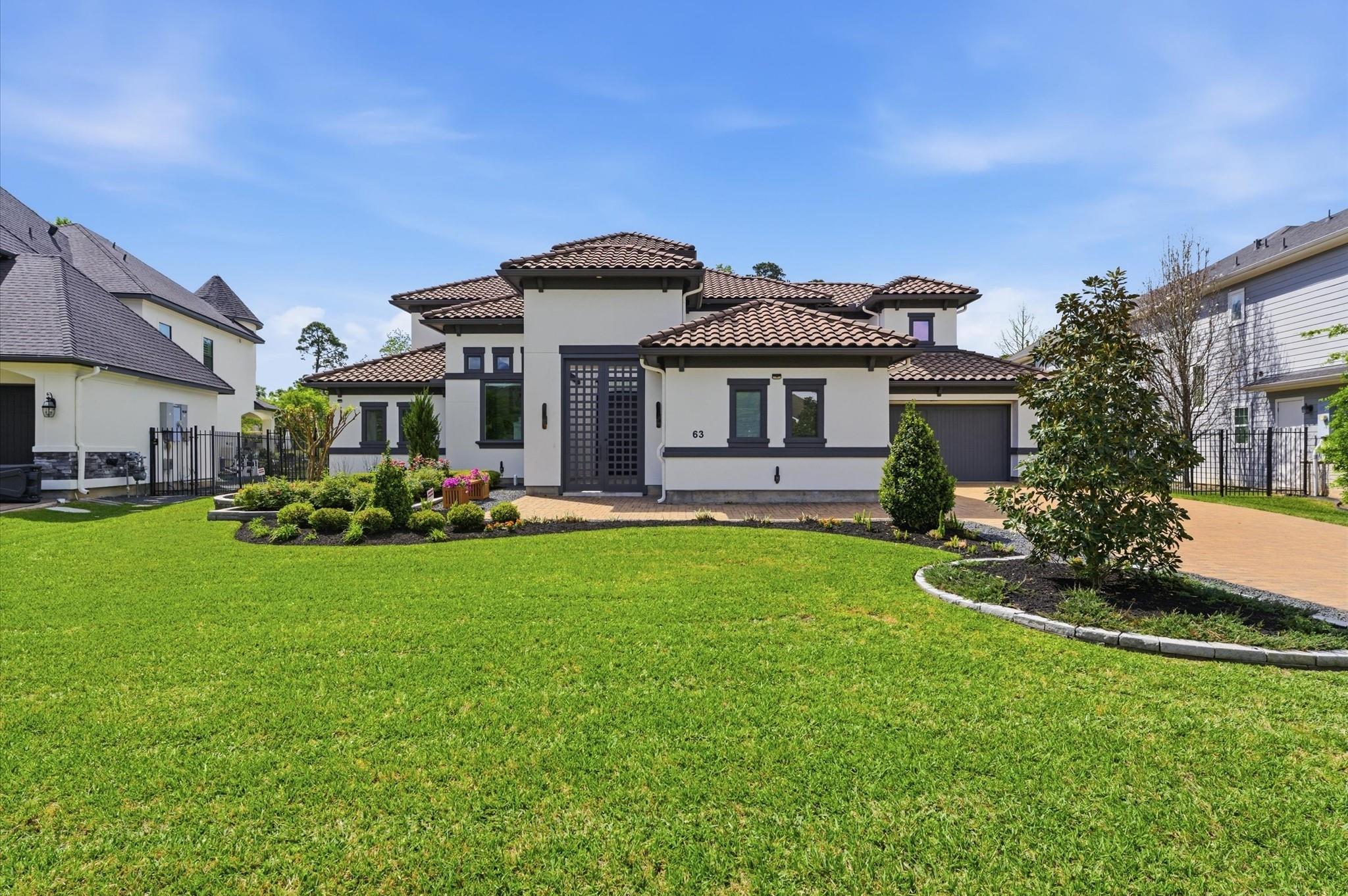 63 W Loftwood Circle