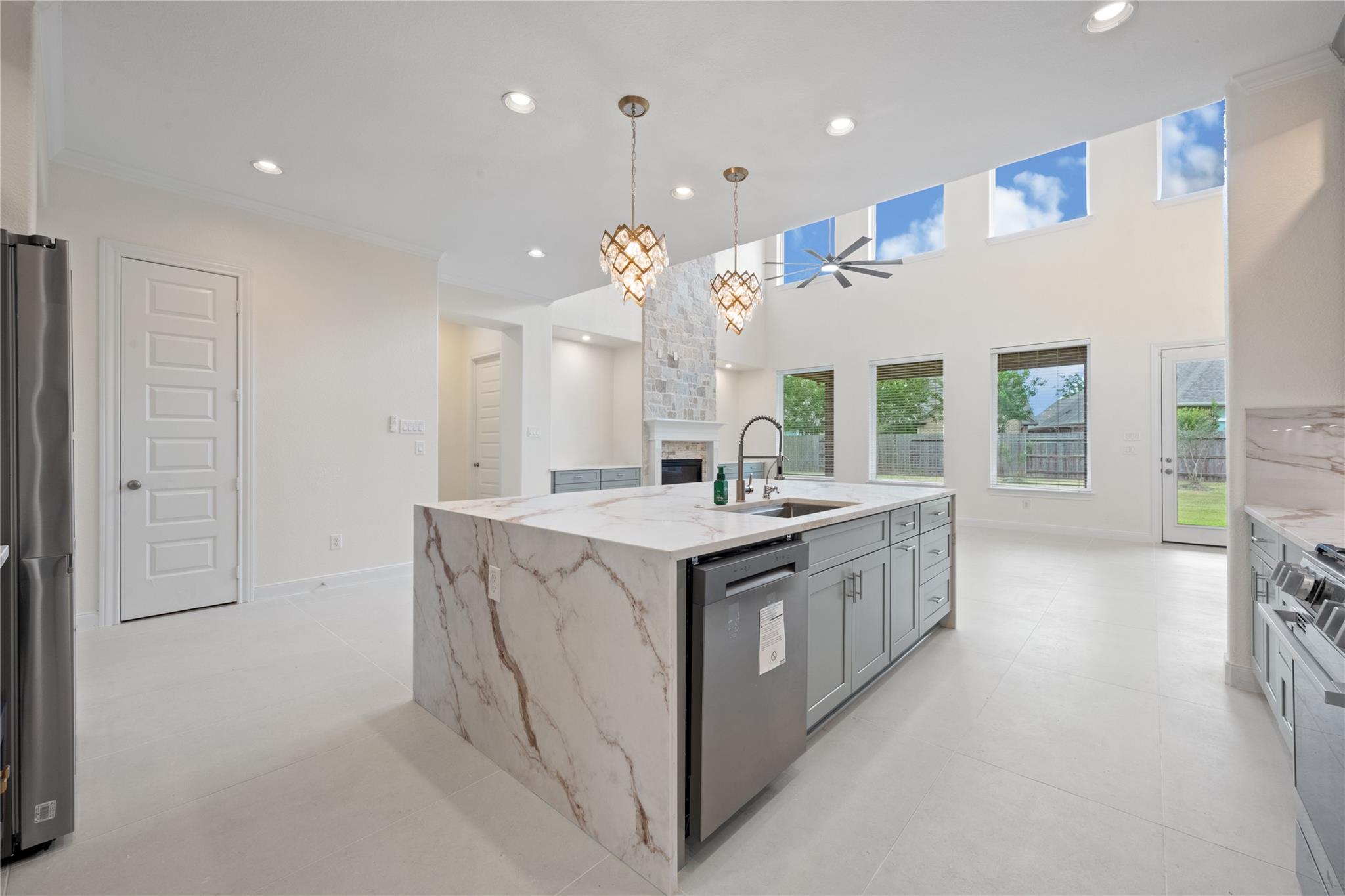 4418 Highland Field Ln