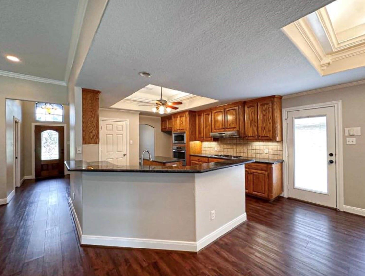 301 Williamsburg Avenue