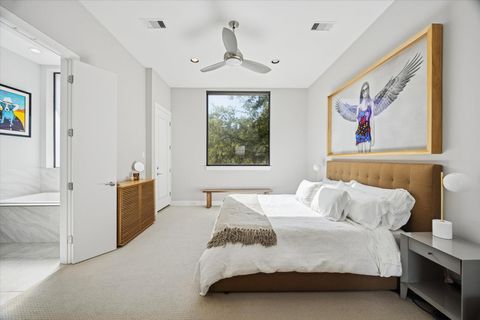 Tiny photo for 6504 Rodrigo Street #B, Houston, TX 77007 (MLS # 95156632)