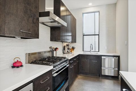 Tiny photo for 6504 Rodrigo Street #B, Houston, TX 77007 (MLS # 95156632)