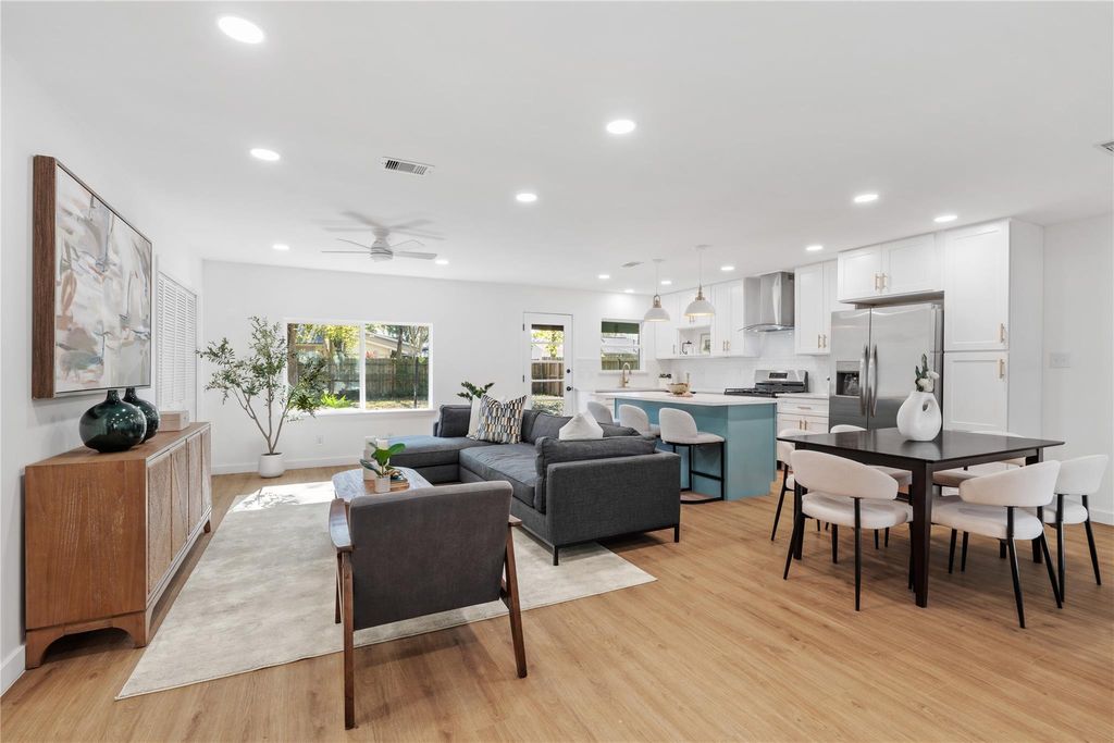 Photo of 4427 Sanford Road, Houston, TX 77035 (MLS # 68706865)