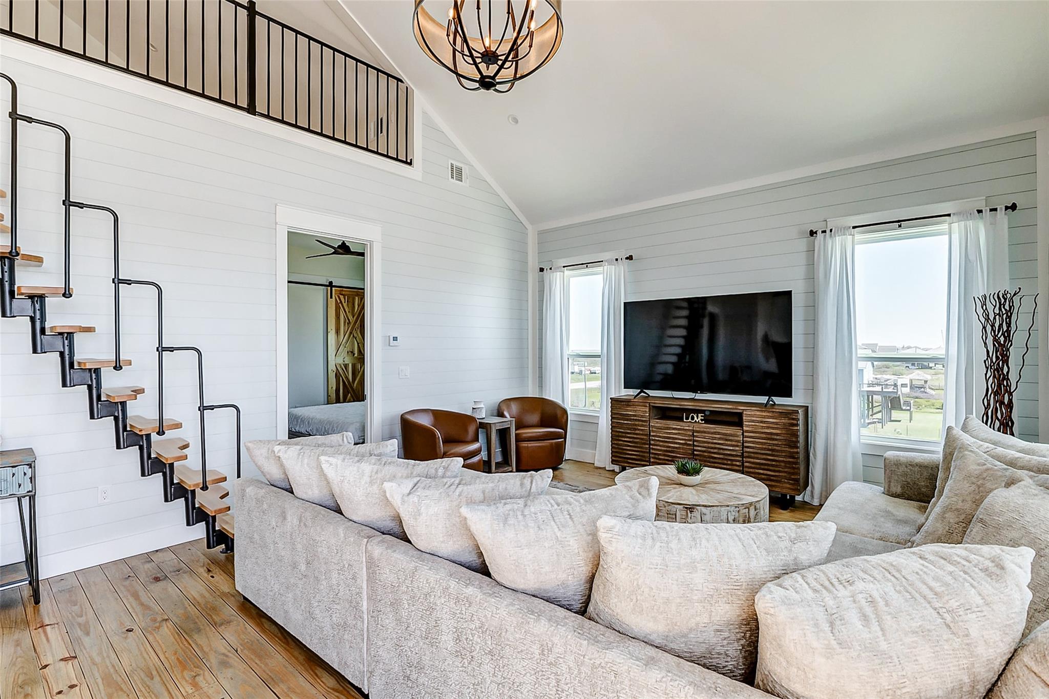 Gilchrist, Texas, 77617, United States, 3 Bedrooms Bedrooms, ,4 BathroomsBathrooms,Residential,Active,2041398