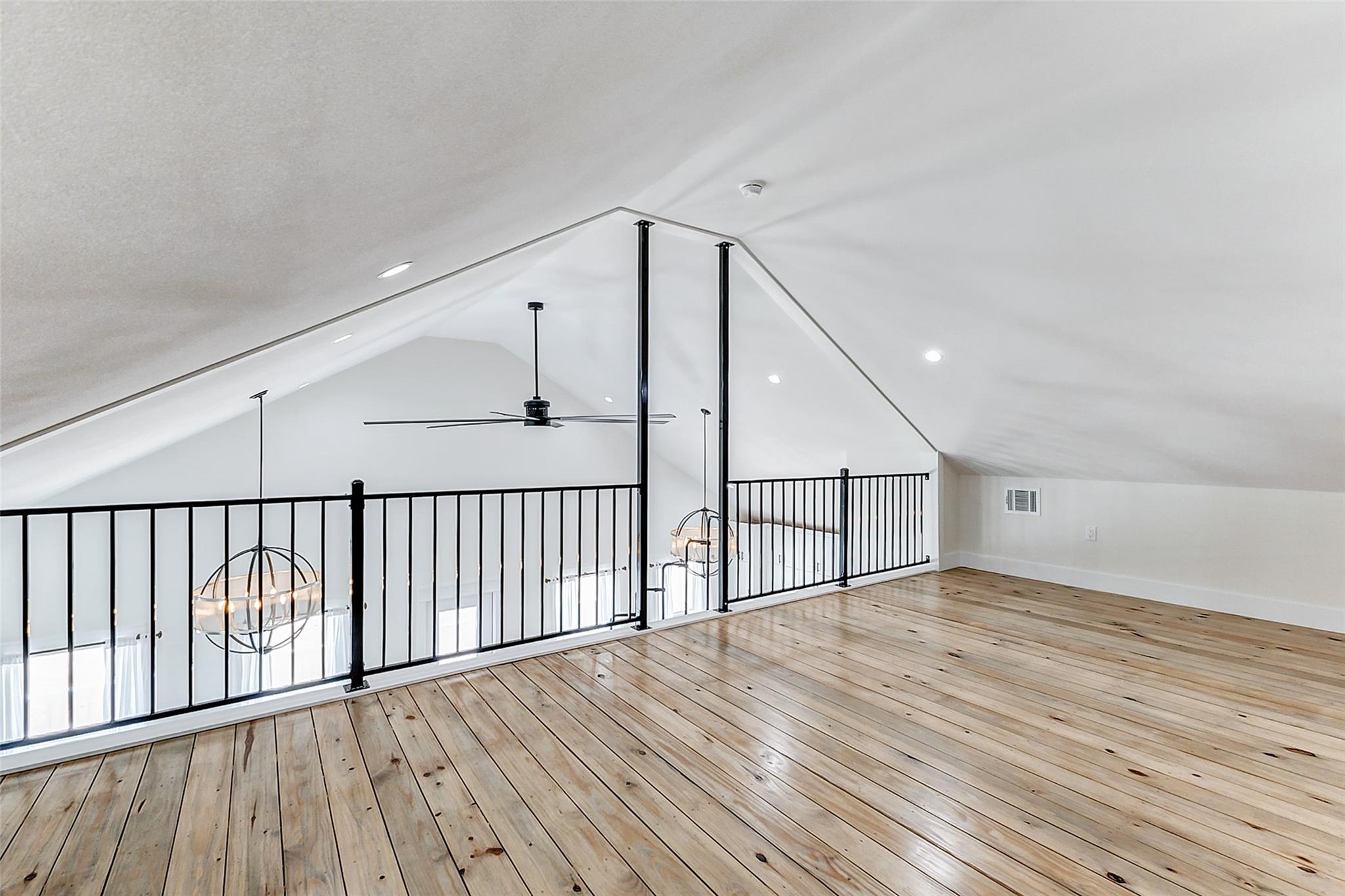 Gilchrist, Texas, 77617, United States, 3 Bedrooms Bedrooms, ,4 BathroomsBathrooms,Residential,Active,2041398
