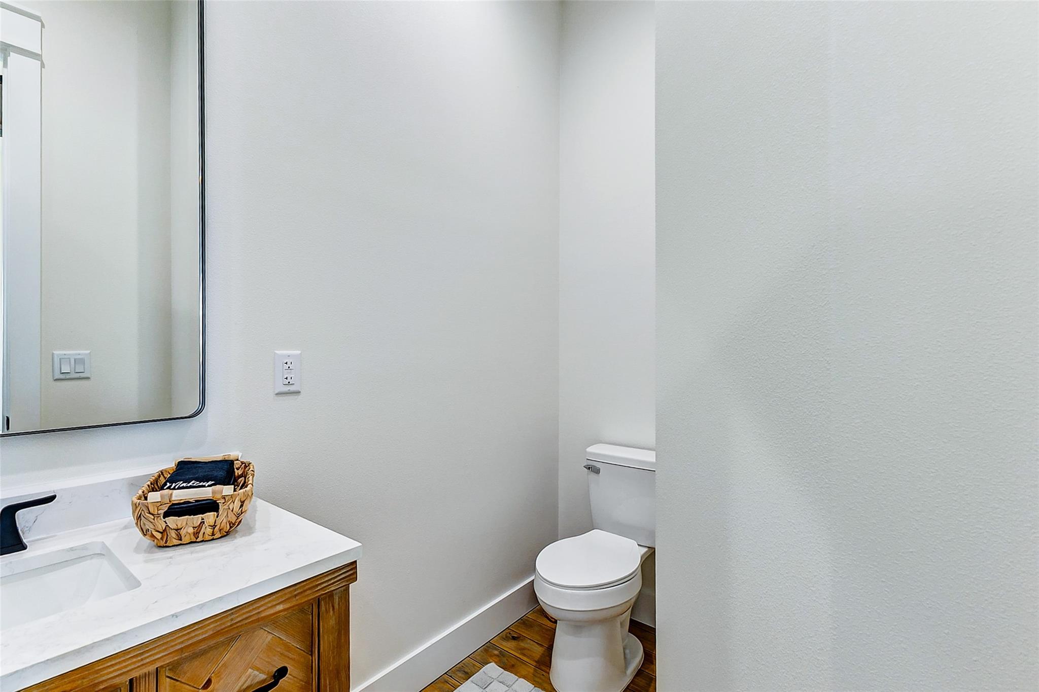 Gilchrist, Texas, 77617, United States, 3 Bedrooms Bedrooms, ,4 BathroomsBathrooms,Residential,Active,2041398