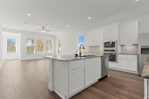 Photo of 4122 Hidden Autumn Lane, League City, TX 77573 (MLS # 65110599)