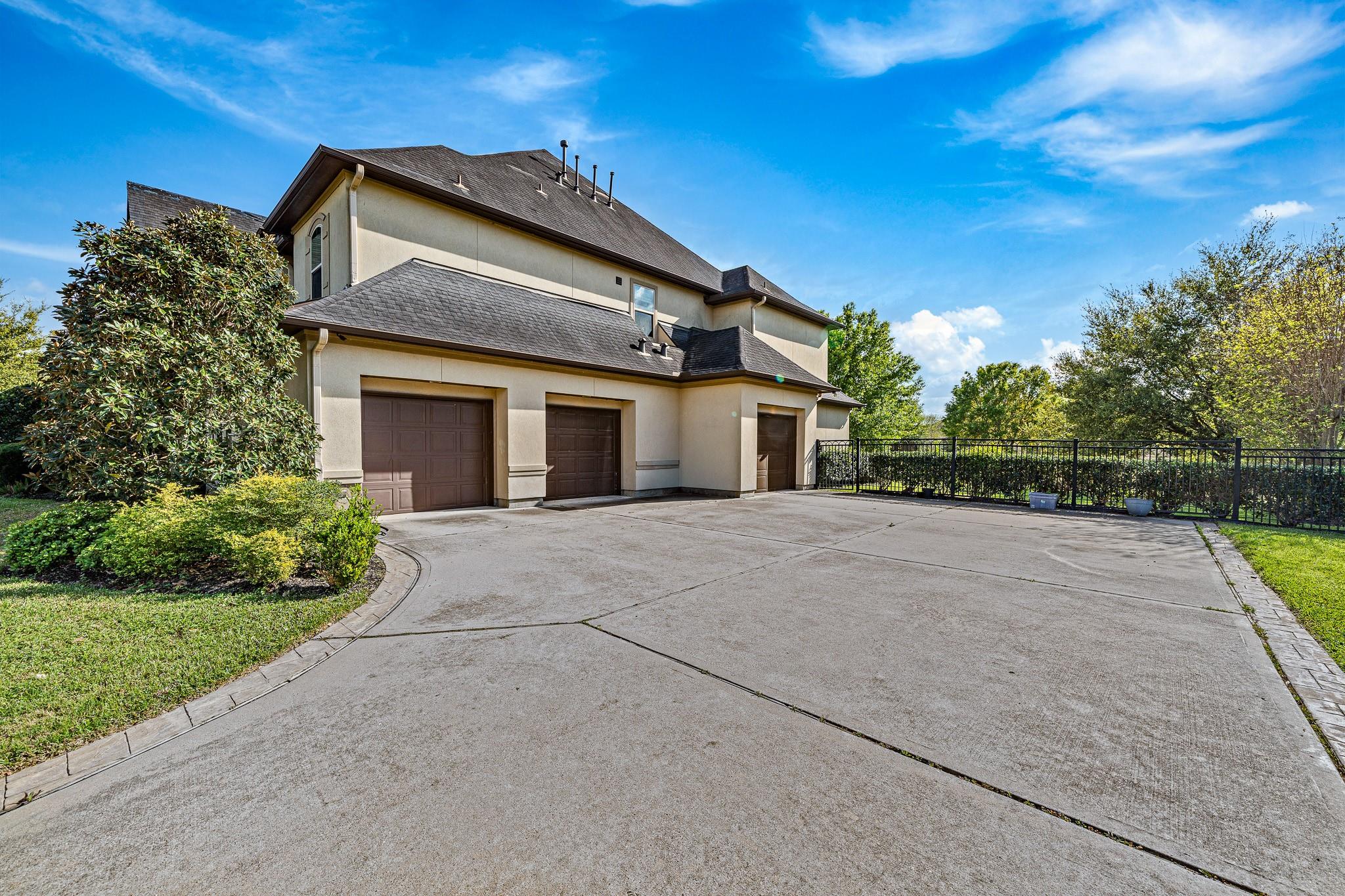 17515 W Bremonds Bend Court