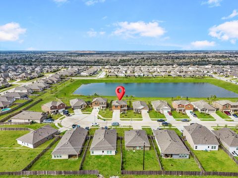 512 Maple Bend La Marque TX 77568