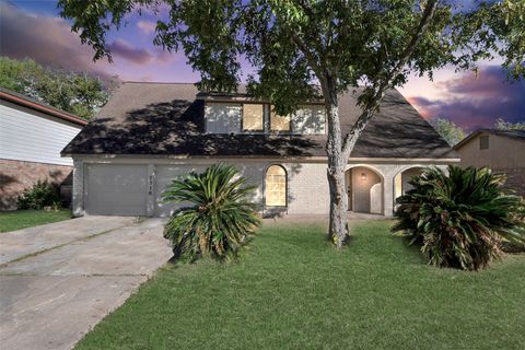 Photo of 7318 Castleview Lane, Missouri City, TX 77489 (MLS # 31776521)