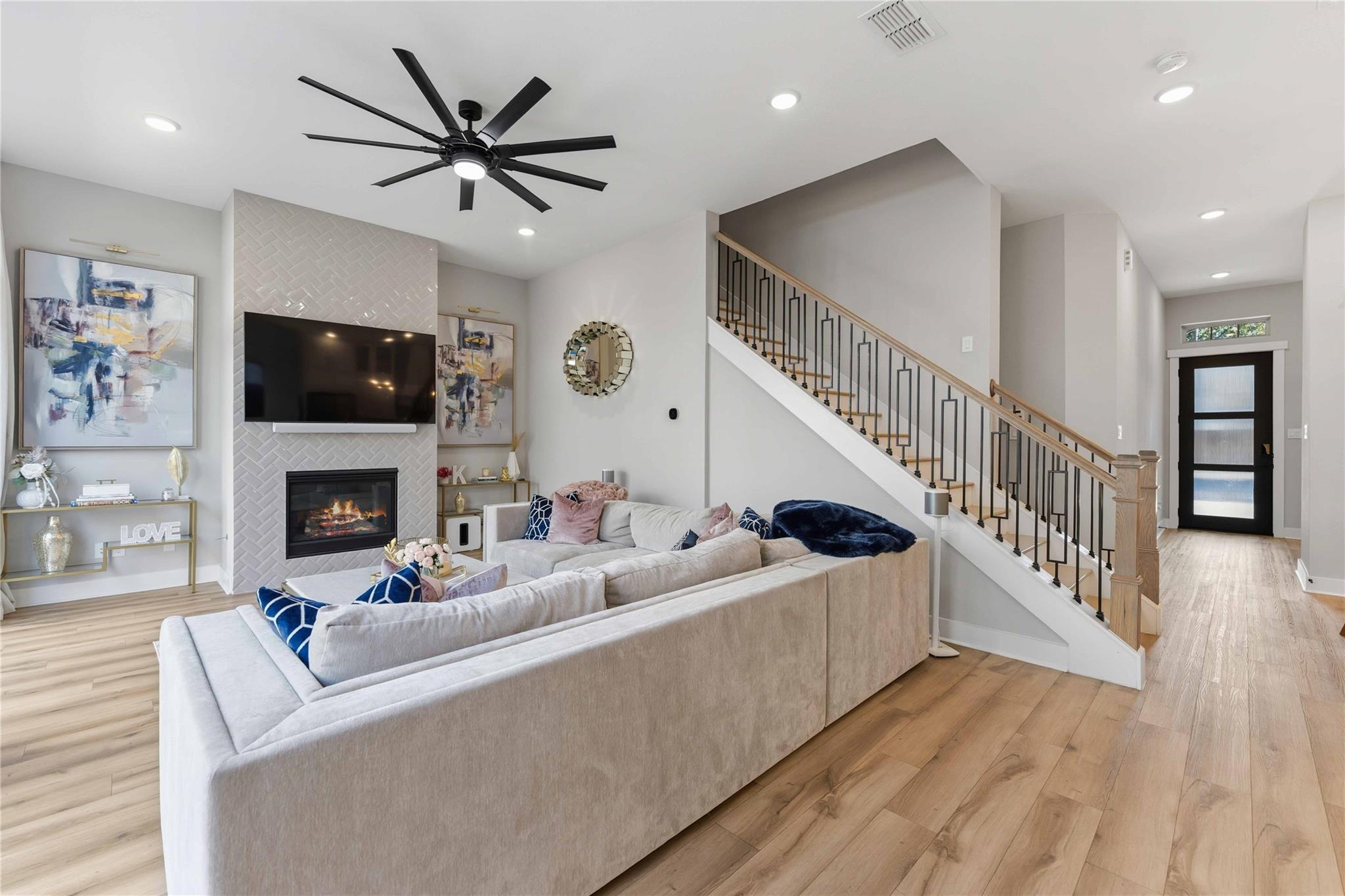 1717 Lindsey Ridge Drive