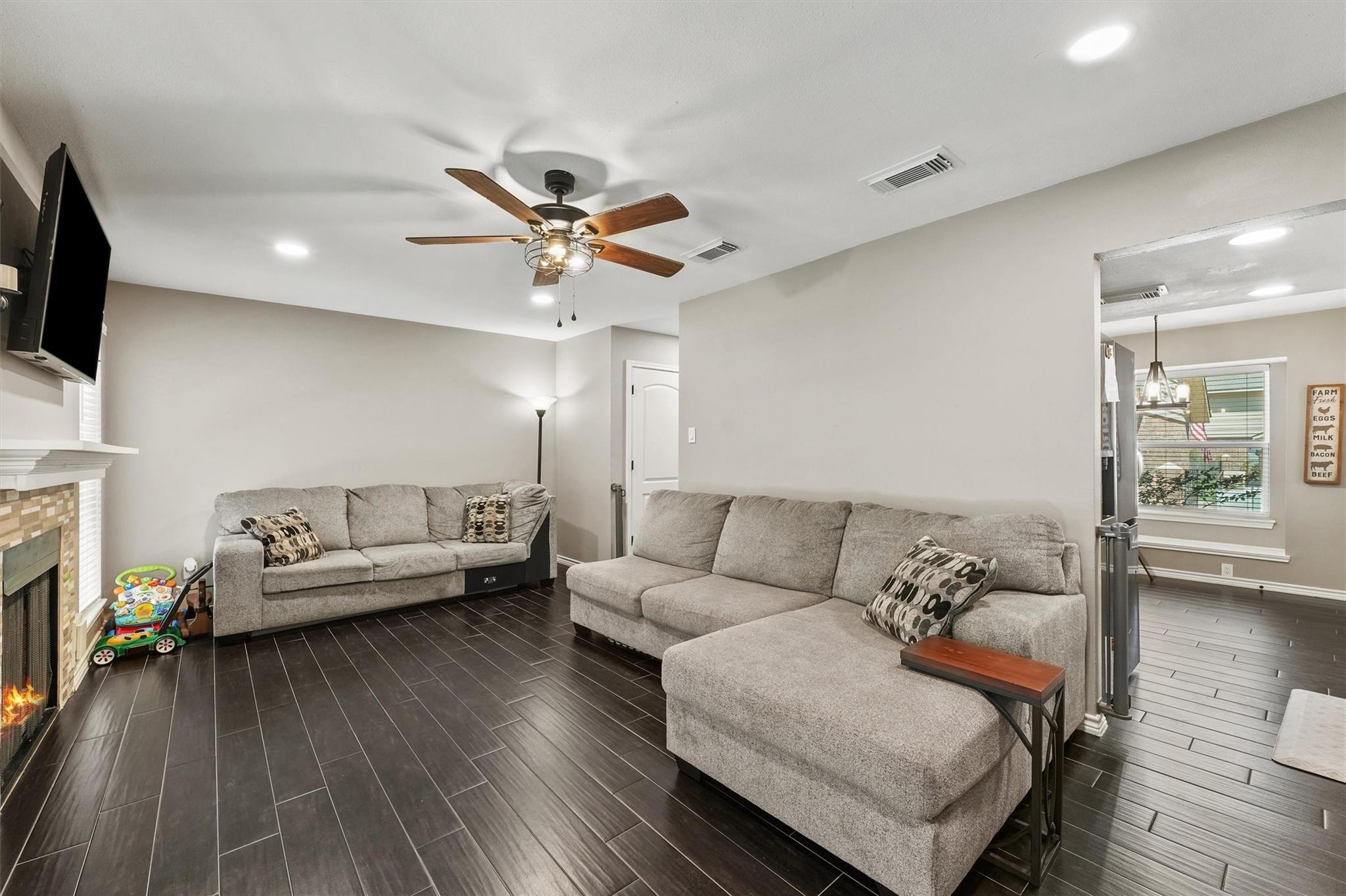 2908 Elm Grove Court