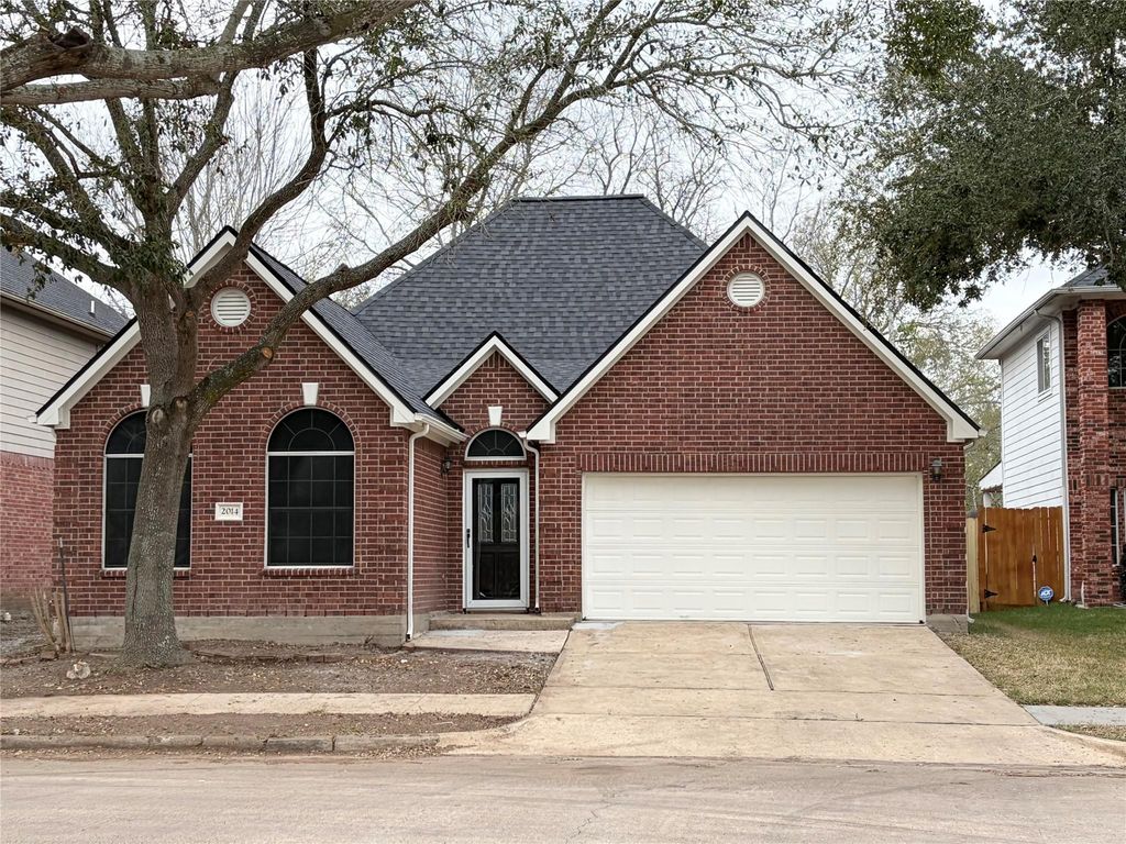 Photo of 2014 Hawks Road, Missouri City, TX 77489 (MLS # 52995032)