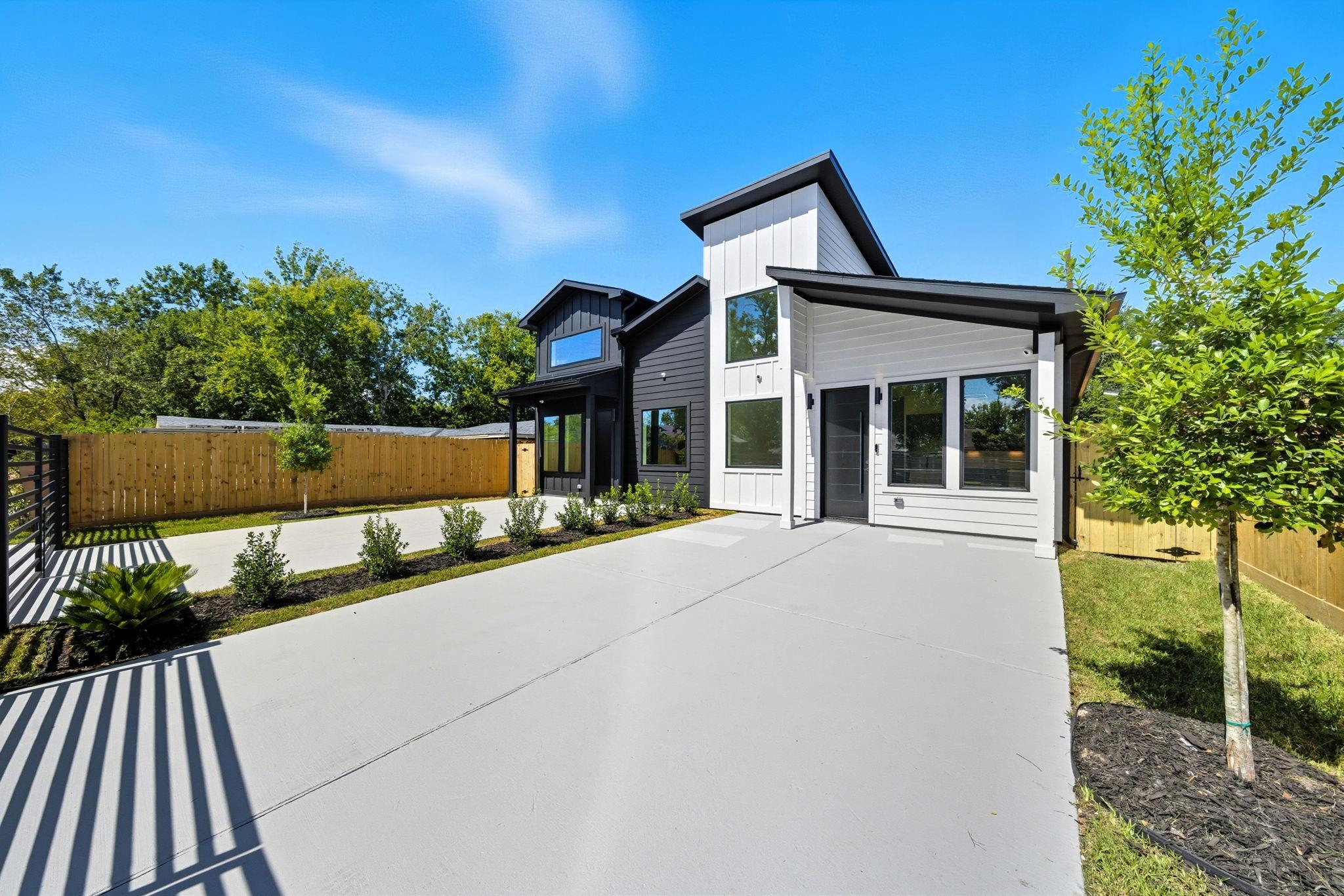 5029 Van Fleet Street A/B