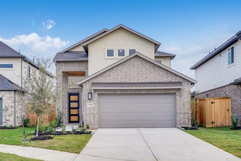 Photo of 22110 Strathfield Circle, Cypress, TX 77433 (MLS # 82086167)