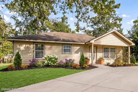 Photo of 10465 Royal York Drive, Conroe, TX 77303 (MLS # 74509341)