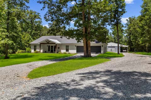 Photo of 450 Horace Bonds Road, Livingston, TX 77351 (MLS # 71400462)